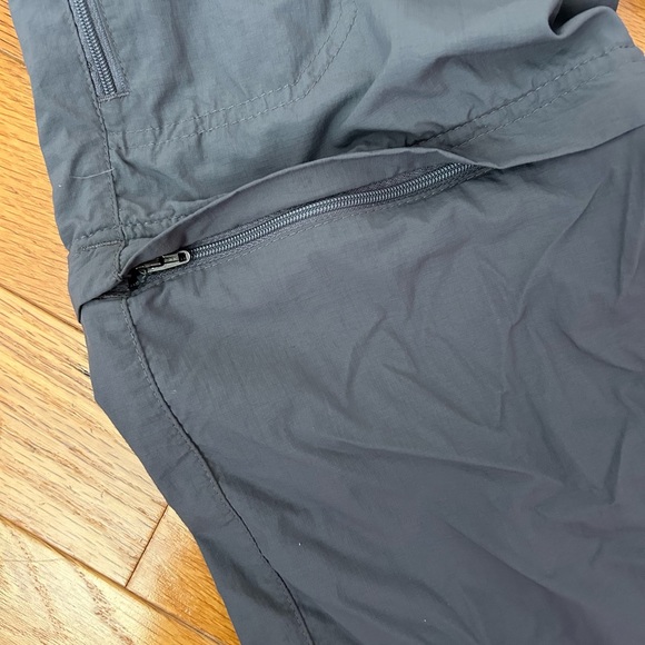 Columbia convertible Hiking pants long/short with zippers size medium - Picture 3 of 4